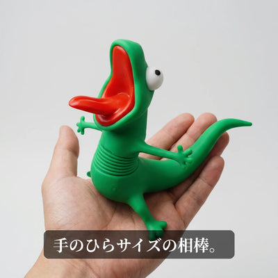 手のひらに乗せたサイズ比較