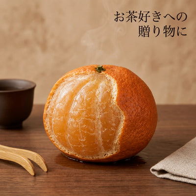 贈り物としての茶寵のスタイリング。「お茶好きへの贈り物に」。