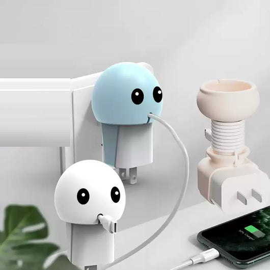 絡まる充電ケーブルがすっきり Before After