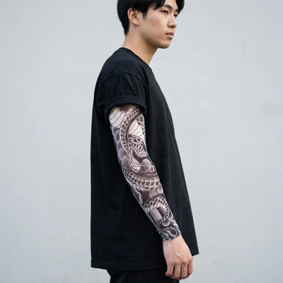 昇り龍 黒墨 腕 タトゥースリーブ