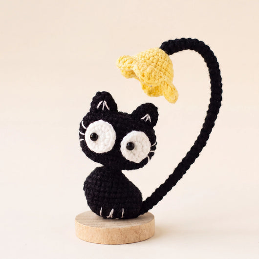 02-variant-black-clean