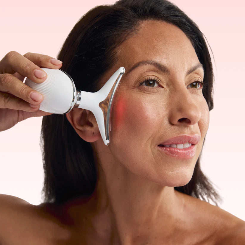LumiLift™ 7-in-1 Facial Sculptor
