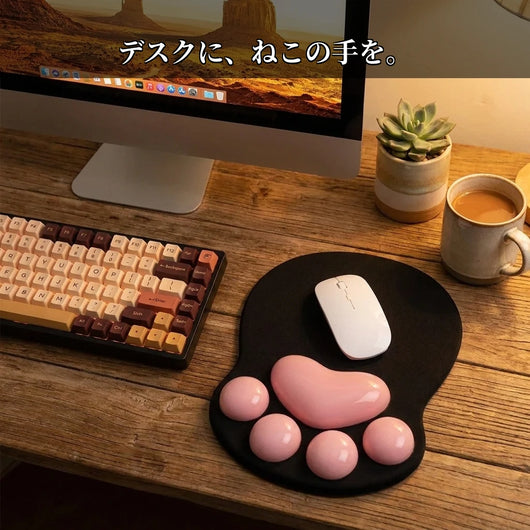 デスクにねこの手を