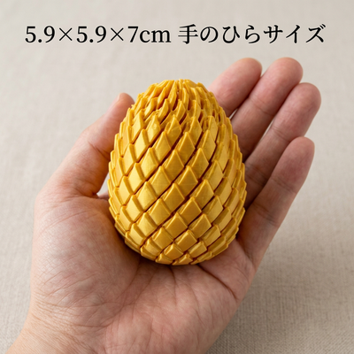 サイズ 5.9×5.9×7cm 手のひらサイズ
