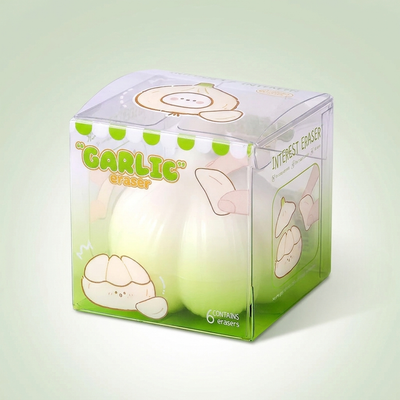 GARLIC eraserのクリアPET箱に入った白いにんにく型消しゴム（テキストなし）