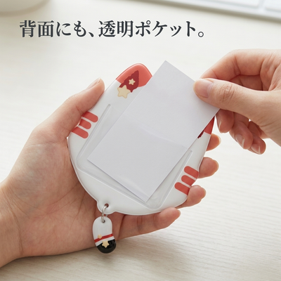 背面の透明ポケット