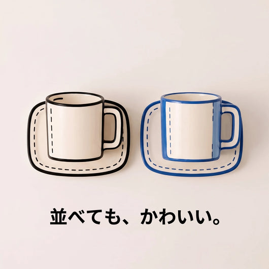 モノクロとブルーのマグを並べたフラットレイ